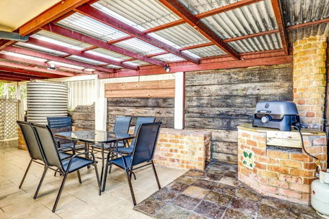 Avalon 2 - Accommodation Search 2