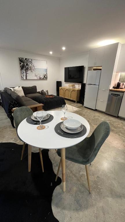 Avalon Beach Guesthouse - Accommodation Search 2