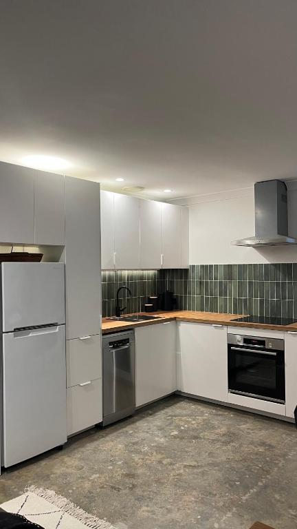 Avalon Beach Guesthouse - Accommodation Search 3