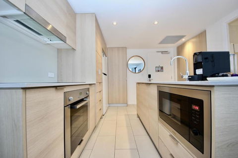 Avani 2306 The Beach - Accommodation Search 2