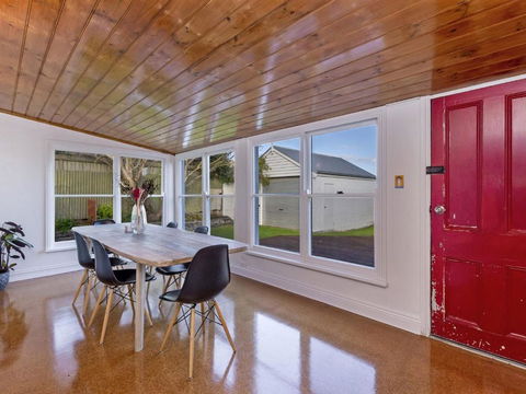 Avery Cottage - Accommodation Search 3