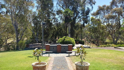 Avoca Cottages VICTORIA - Accommodation Search 0
