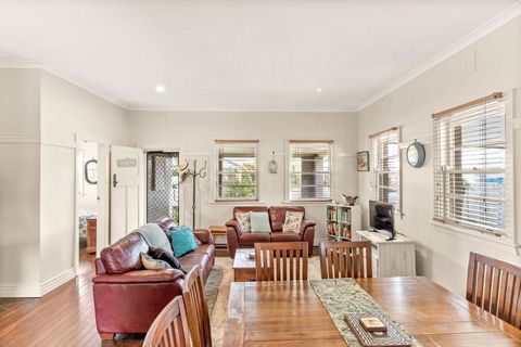 Avondale 7 Cashmore Street - Accommodation Search 1