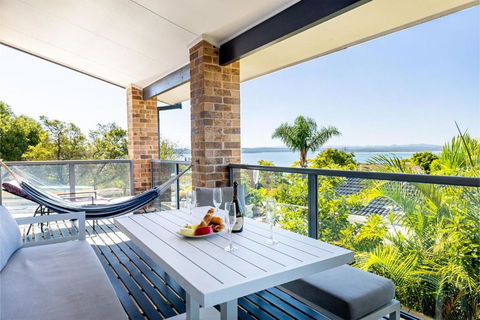 Away Nelson Bay, 29 Wollomi Ave - Spacious Family Home With Water Views, Pet Friendly, Wifi & Aircon - Accommodation Search 0