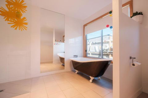 Awesome Beach House Bicheno - Accommodation Search 4