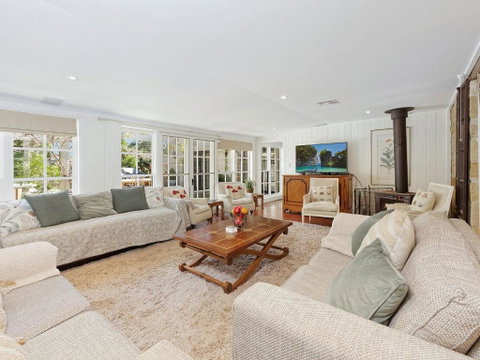 Aylmerton House And Cottage For 14 Southern Highlands - Accommodation Search 1