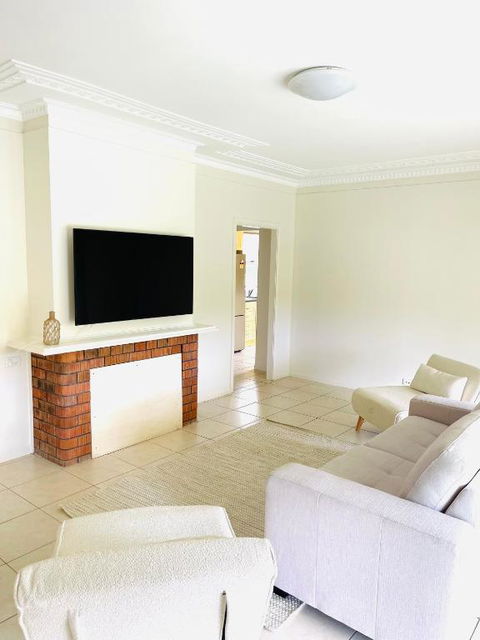 Azalea Grove - Family Or Friends Getaway - Accommodation Search 3