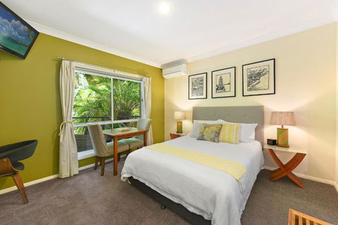 Azura Beach House B&B - Accommodation Search 2