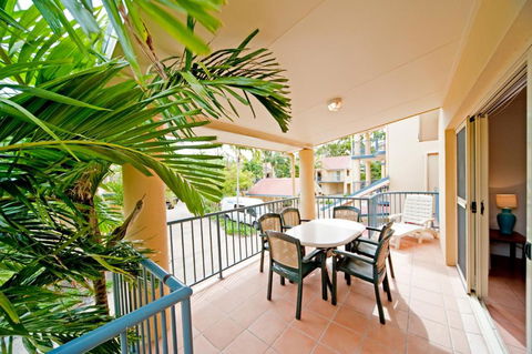 At Beach Court Holiday Villas - Accommodation Search 1