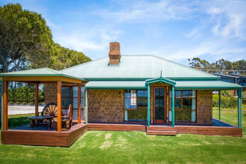 Apollo Bay Cottages- Marriners - Accommodation Search 1