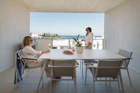 Azure Oceanside Apartment At Kings Beach - Accommodation Search 3