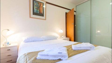 B4 Crawley Apartment 1 BRM & Sleepout Near UWA - Accommodation Search 0
