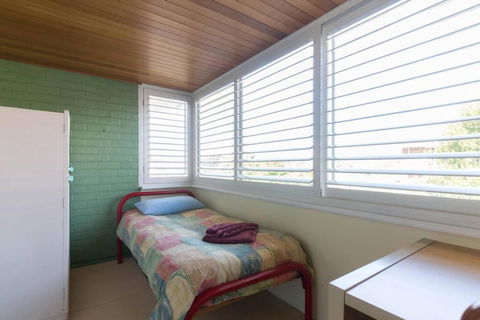 B9 Crawley Apartment 1 BRM & Sleepout Near UWA - Accommodation Search 1