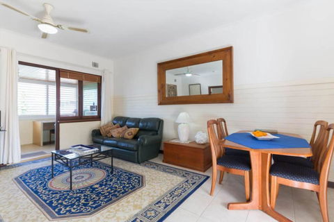 B9 Crawley Apartment 1 BRM & Sleepout Near UWA - Accommodation Search 2