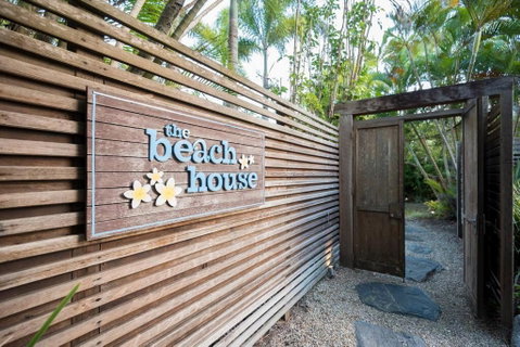 BALA Beach House On ABSOLUTE Beachfront - Accommodation Search 2