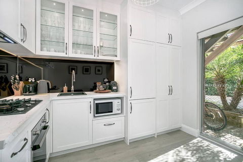 BALO1 - The Esplanade - Mosman - Accommodation Search 2