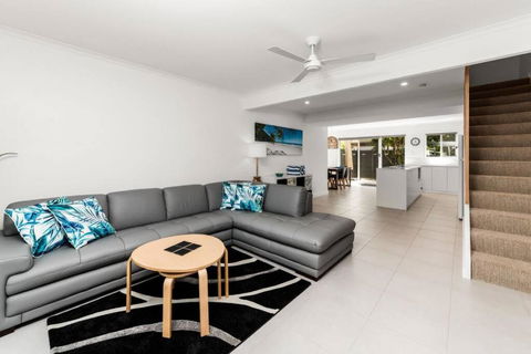 BARBADOS Ultimate Laid-back Holiday - Flat Stroll To River - Accommodation Search 0