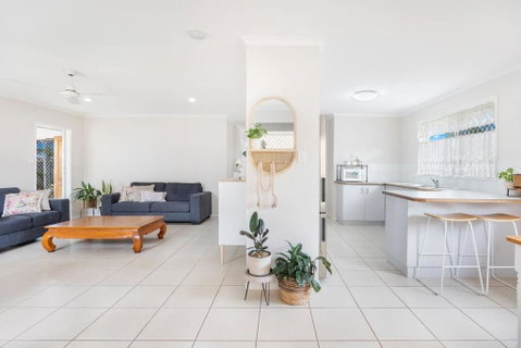 Bay Breeze - Easygoing Beachside Living For Families - Accommodation Search 0