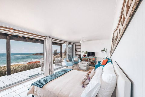 BAY PROPERTIES . Pacific Lodge Studio - Accommodation Search 0