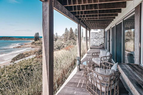 BAY PROPERTIES . Pacific Lodge Studio - Accommodation Search 1