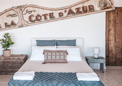 BAY PROPERTIES . Pacific Lodge Studio - Accommodation Search 4