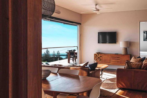 BAY PROPERTIES . The Chill - Accommodation Search 0