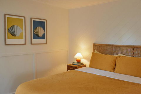 BAY PROPERTIES . The Sailors Bungalow - Accommodation Search 3