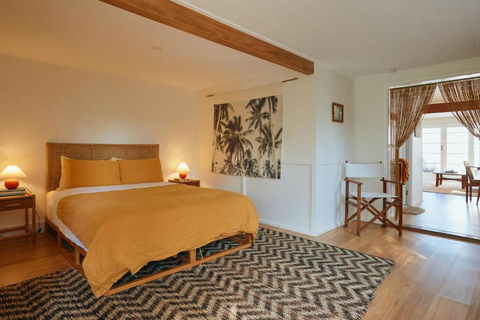 BAY PROPERTIES . The Sailors Bungalow - Accommodation Search 1