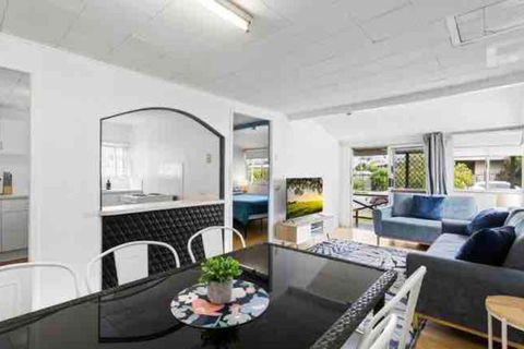 Bayside Living - Walk To Water - Central Location - Accommodation Search 0