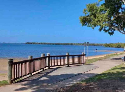 Bayside Living - Walk To Water - Central Location - Accommodation Search 1