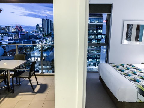 M&A Apartments - Accommodation Search 23