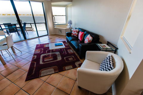 La Promenade - Accommodation Search 32