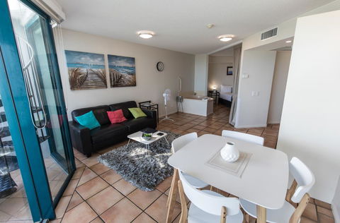 La Promenade - Accommodation Search 31