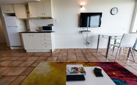 La Promenade - Accommodation Search 9