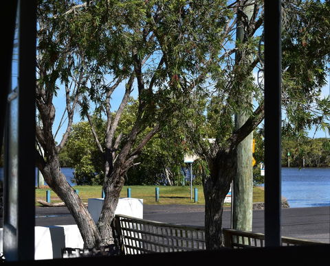 Absolute Waterfront - Accommodation Search 7