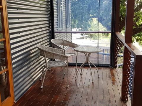 Bee-Haven Cottage - Accommodation Search 1