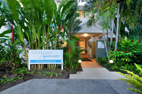 Port Douglas Apartments - Adults Only Oasis - Accommodation Search 14