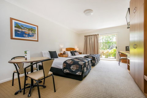 Shamrock Gardens Motel - Accommodation Search 11