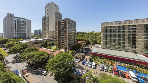 Apartments @ 212 Margaret - Accommodation Search 1