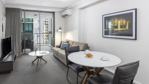 Apartments @ 212 Margaret - Accommodation Search 7