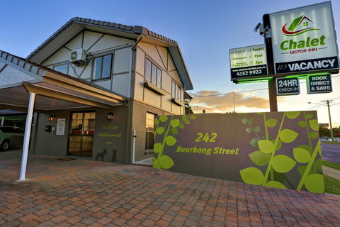 Chalet Motor Inn - Accommodation Search 8