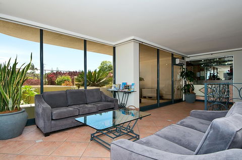 Spectrum Holiday Apartments - Accommodation Search 20