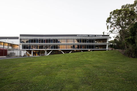 Alexandra Hills Hotel - Accommodation Search 7