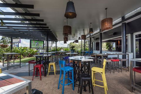 Alexandra Hills Hotel - Accommodation Search 8