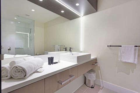 Alexandra Hills Hotel - Accommodation Search 20