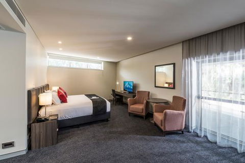 Alexandra Hills Hotel - Accommodation Search 15
