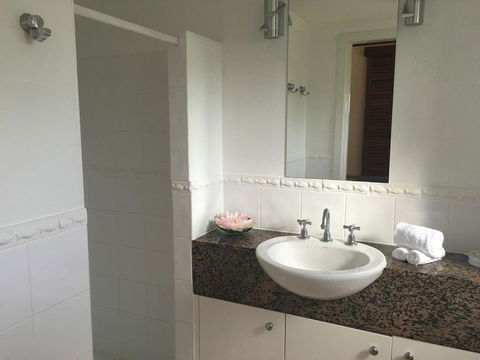 Martinique On Macrossan - Accommodation Search 9