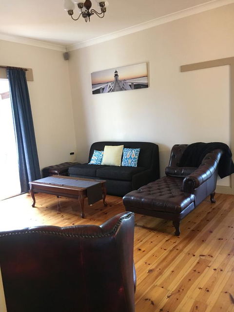 Jasons Place - Accommodation Search 13