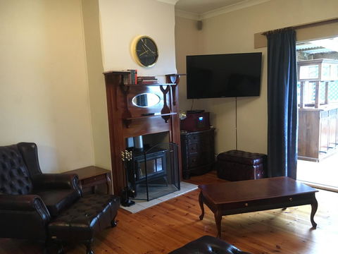 Jasons Place - Accommodation Search 12