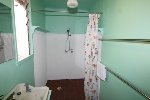 Signal Cottage - Accommodation Search 10